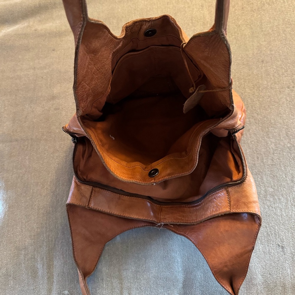Vintage Light Brown Soft Leather Shoulder Bag - Picture 5 of 5